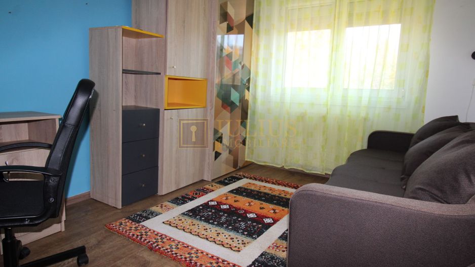 3 camere, 2 bai, centrala proprie, la 7 minute de Spitalul Judetean - Poză 9