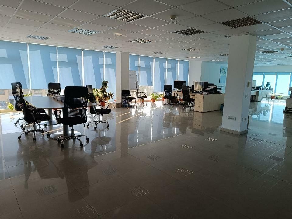 Hală logistică + Spaţii Birouri - Poză 16