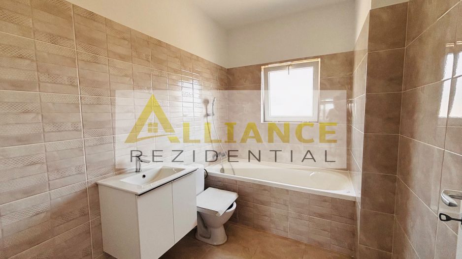 Casa tip duplex , 4 camere , 3 băi , 120 mp utili ! - Poză 12