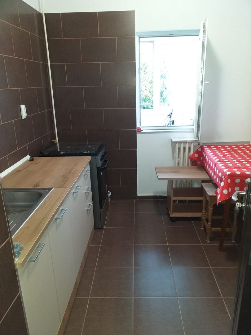 Apartament 2 camere de vanzare Gorjului - Poză 4