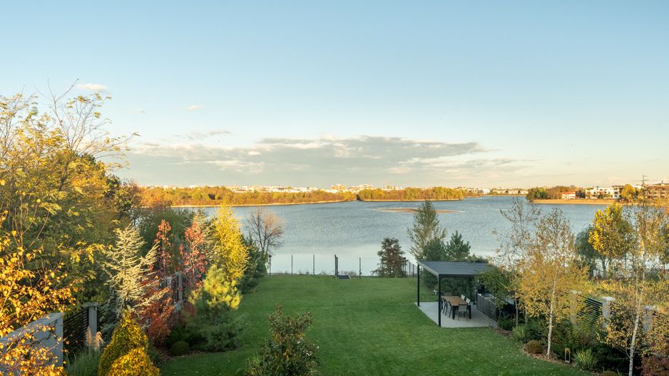 Smart-Home nZEB spectaculoasa Bucuresti Sector 1 cu deschidere lac -teren 2000mp - Poză 45