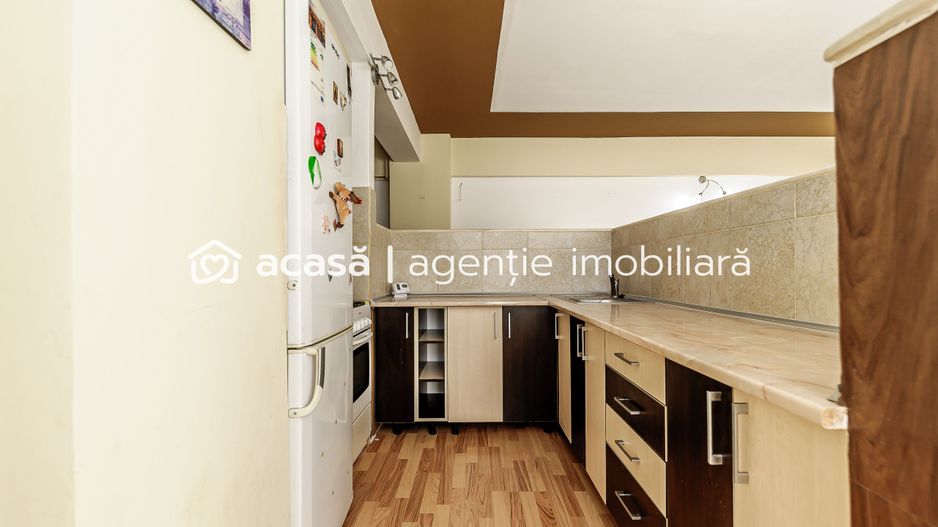 VANDUT Apartament cu 2 camere spațios si luminos - Poză 6
