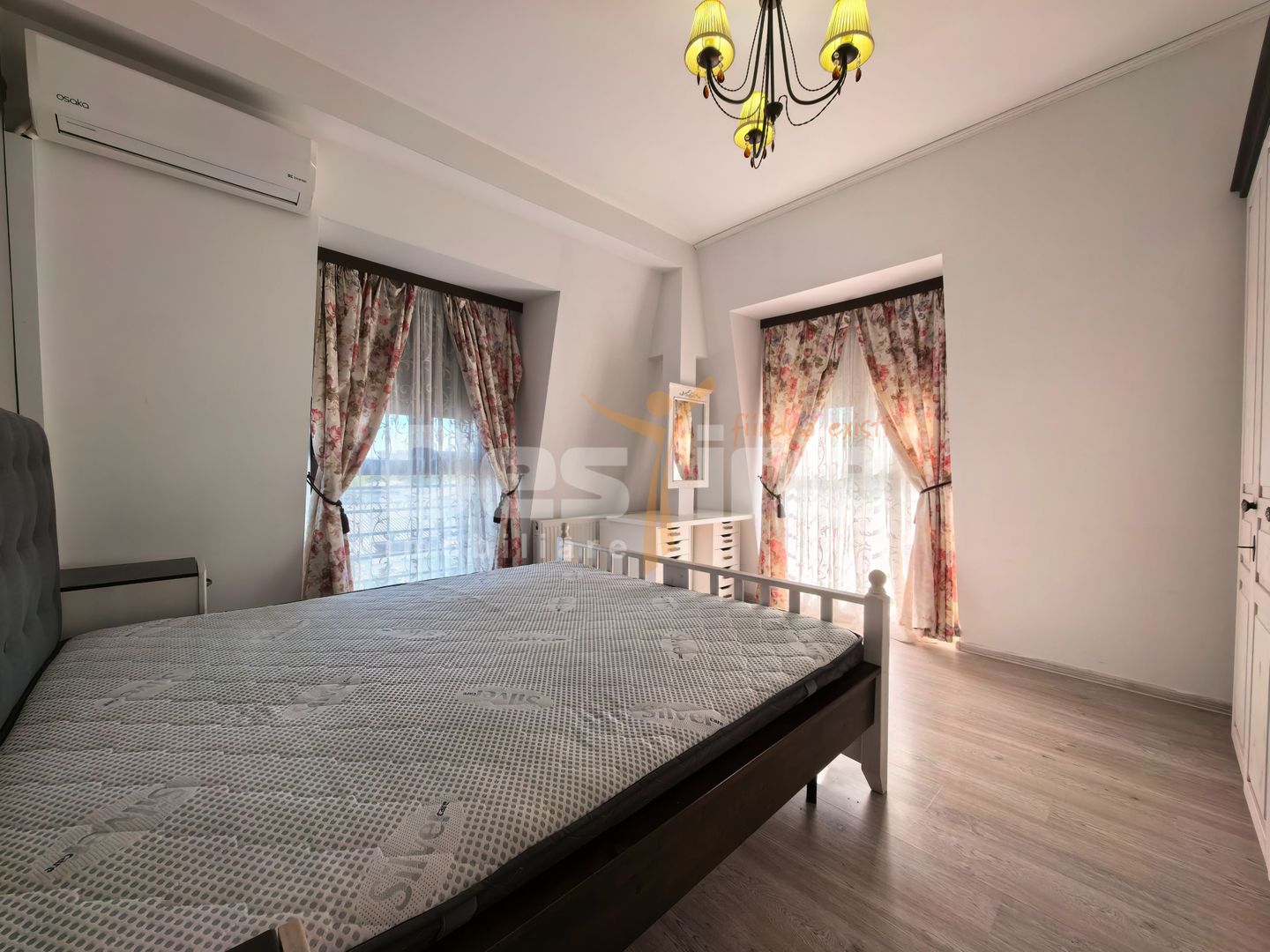 Apartament 3 camere 2 bai 85mp + 27mp terasă Nicolina 1 - Poză 5