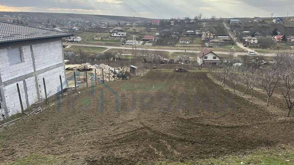 Teren intravilan 1724mp - Poză 5