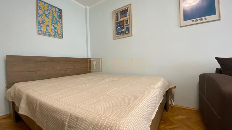 2 dormitoare, centrala proprie, bucatarie inchisa. Piața Libertatii. - Poză 12