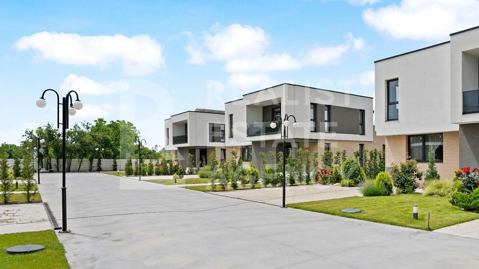 Vilă de lux situată într-un cadru natural deosebit - Poză 5