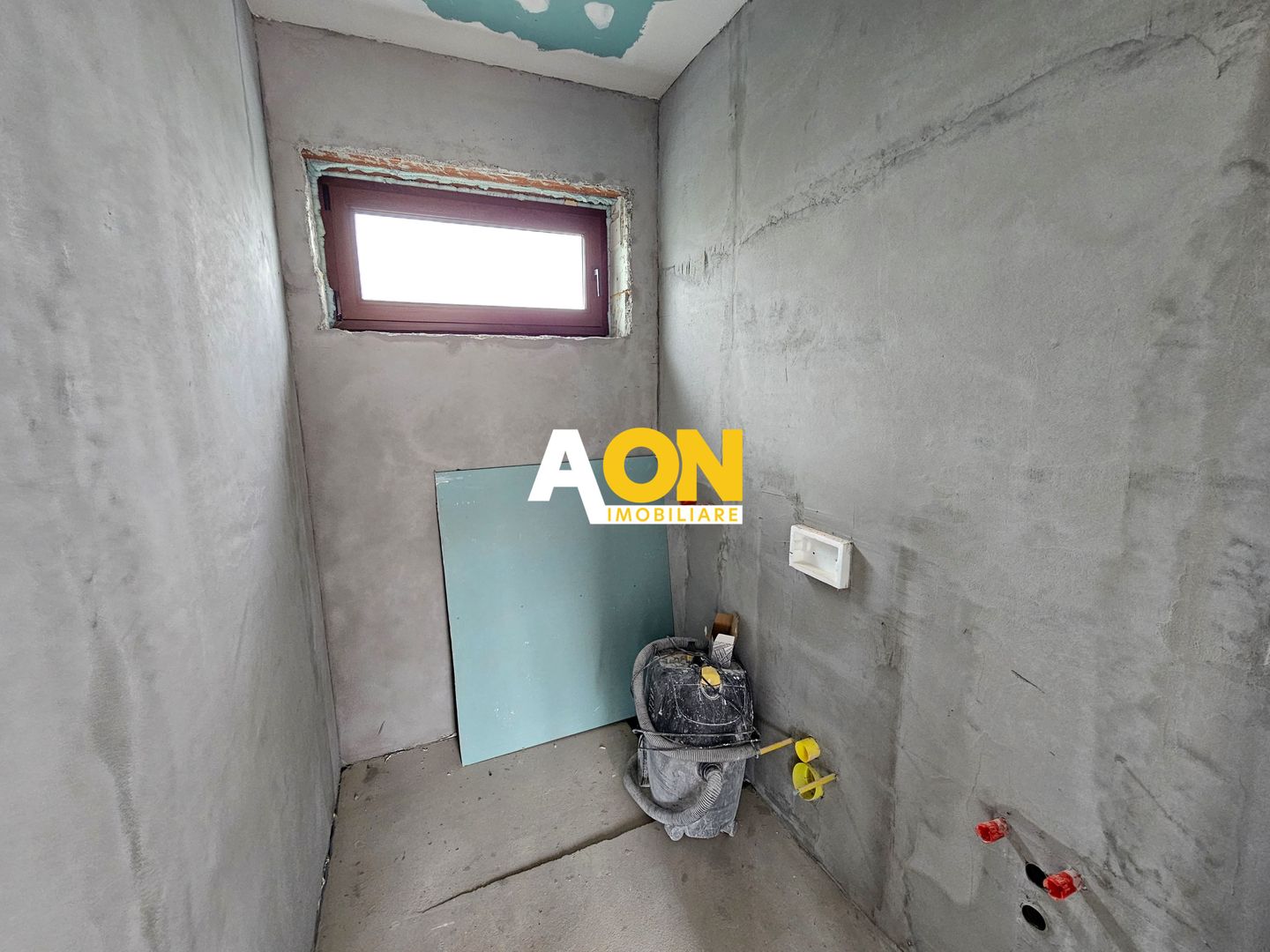 Casa semifinisata, 4 camere, 393 mp teren,  Barabant - Poză 7