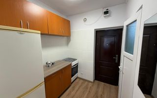 Garsoniera 21mp cartier Tractorul la etajul 2 cu baie si bucatarie - Poză 2