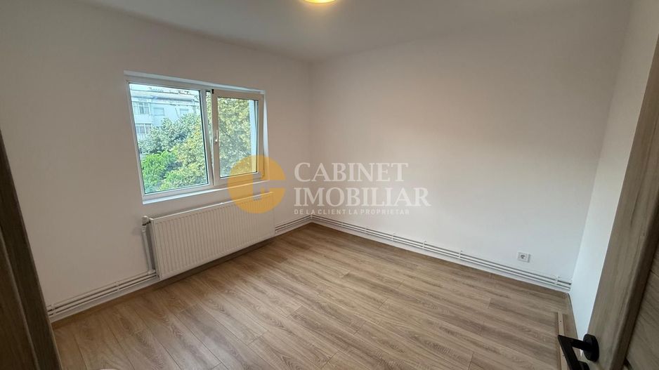 2 CAMERE DECOMANDAT--CANTA--RENOVAT LA PLACA--LIBER - Poză 2