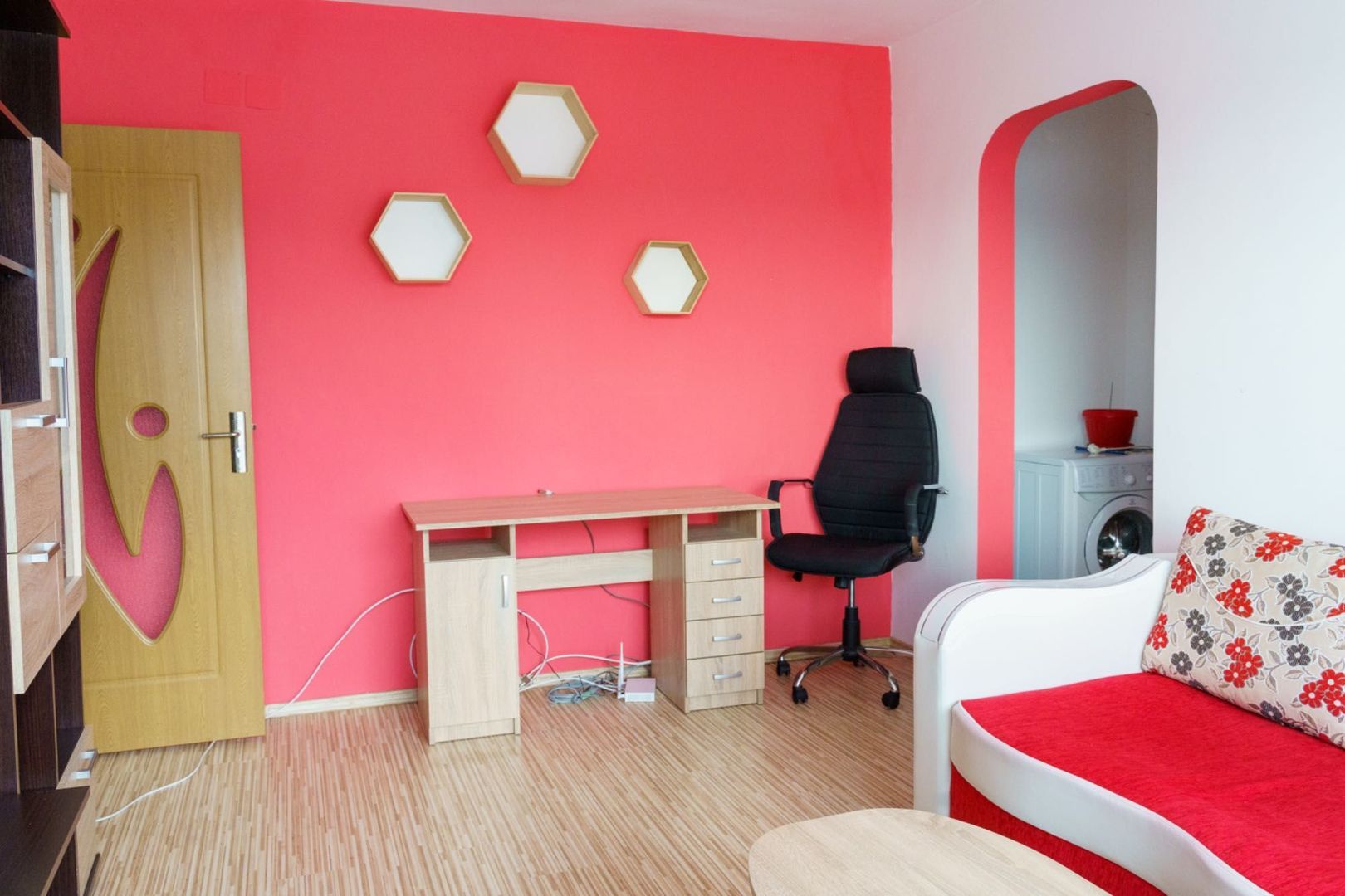 De închiriat: Apartament 2 camere cu vedere panoramică pe Bulevard - Poză 3