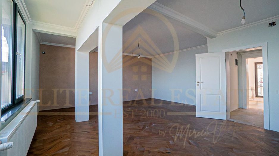 Năvodari - Casă exclusivistă cu ponton privat – Primul rând la lac - Poză 26