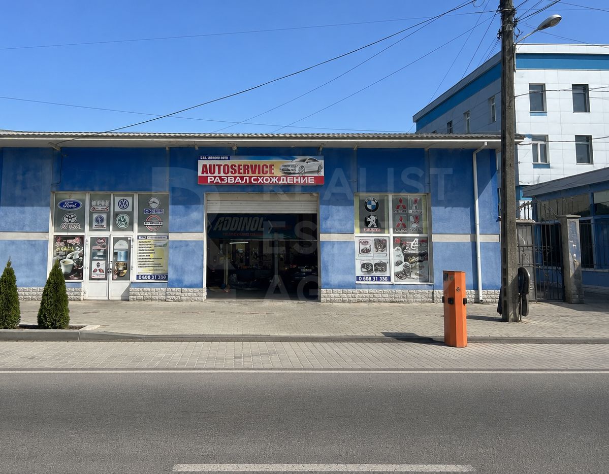 Vânzare, spațiu comercial, 287 mp, str. Independenței, Edineț - Poză 1