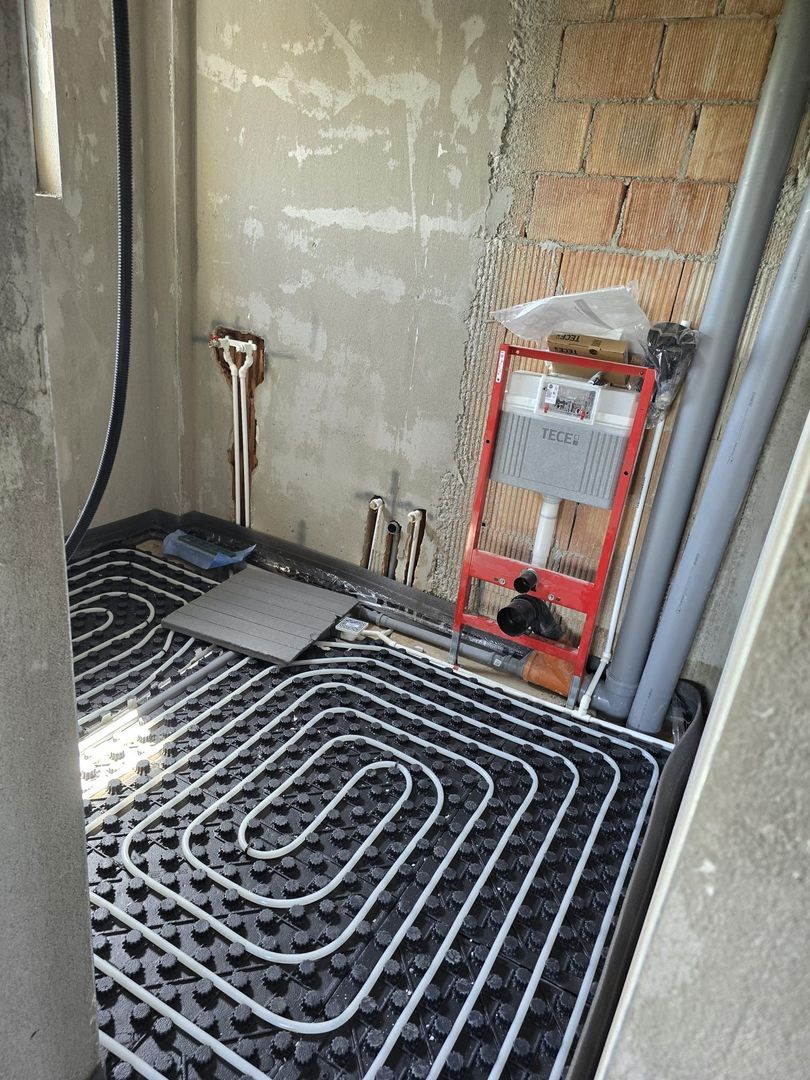 Apartament cu o camera, etaj intermediar, 44 mp construiti - Micro 17 - Poză 8