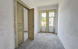VÂNZARE/SCHIMB CU TEREN  - Clădire interbelică, centru oraș Siret - Poză 24