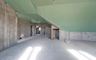 Casă P+1E, 402 mp, teren 3.600 mp, 17 km de Roman - PREȚ LA OFERTĂ! - Poză 17