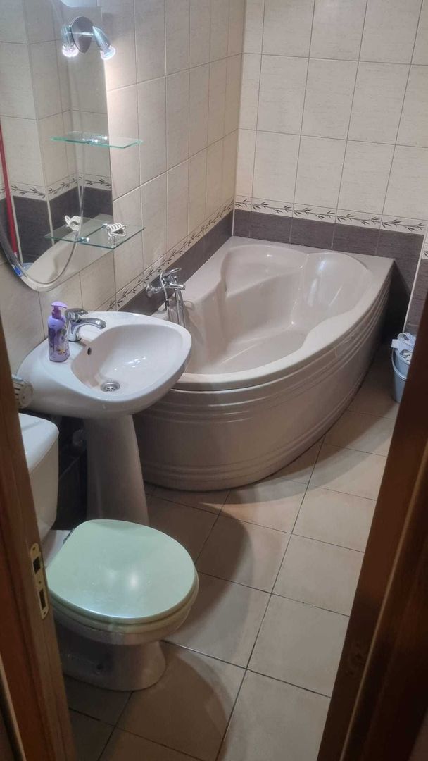 De inchiriat aparatament 2 camere , Mall Vitan sector3 - Poză 5