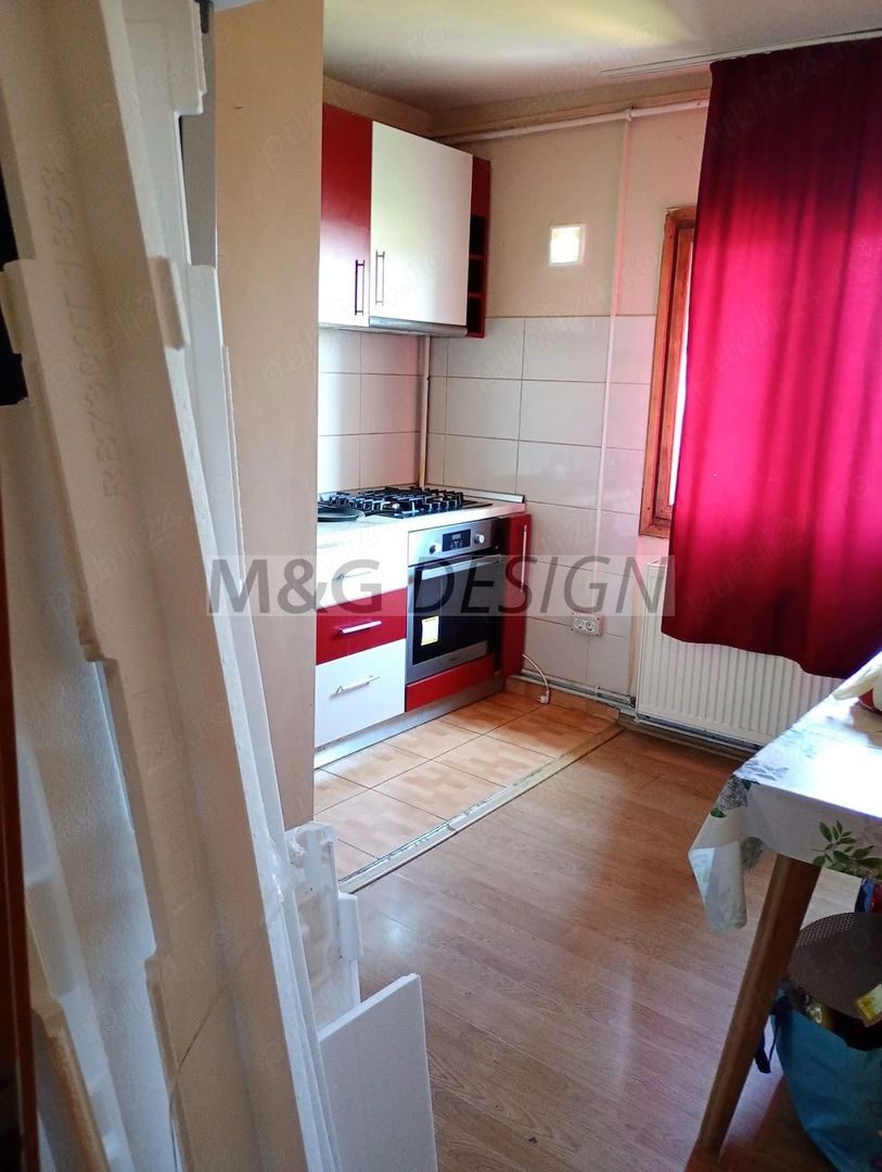 Apartment 3 camere decomandat zona Bucovina - Poză 4