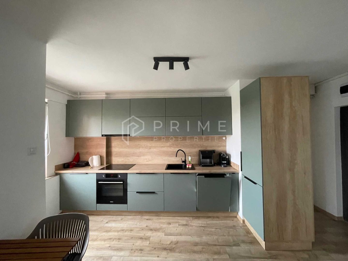 Închiriere apartament ultrafinisat 3 camere – Pandurilor / E.ON - Poză 2