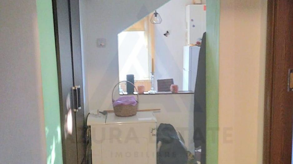 Apartament 2 camere 45 mp utili renovat etaj 3 in Cisnadie - Poză 6