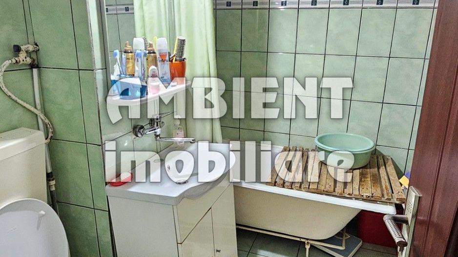 Apartament 3 camere, decomandat, zona FEROVIARI; - Poză 4