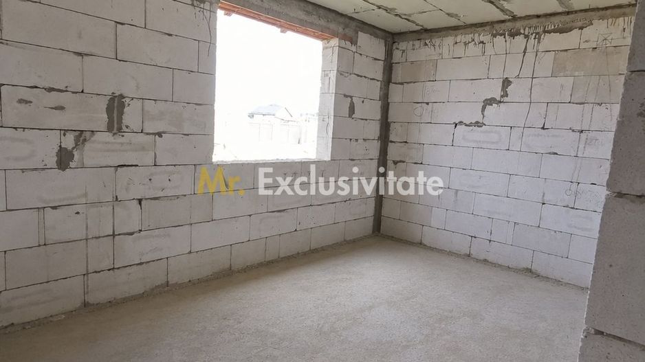 Casa la rosu în Plaiul Vulcănești - Poză 6