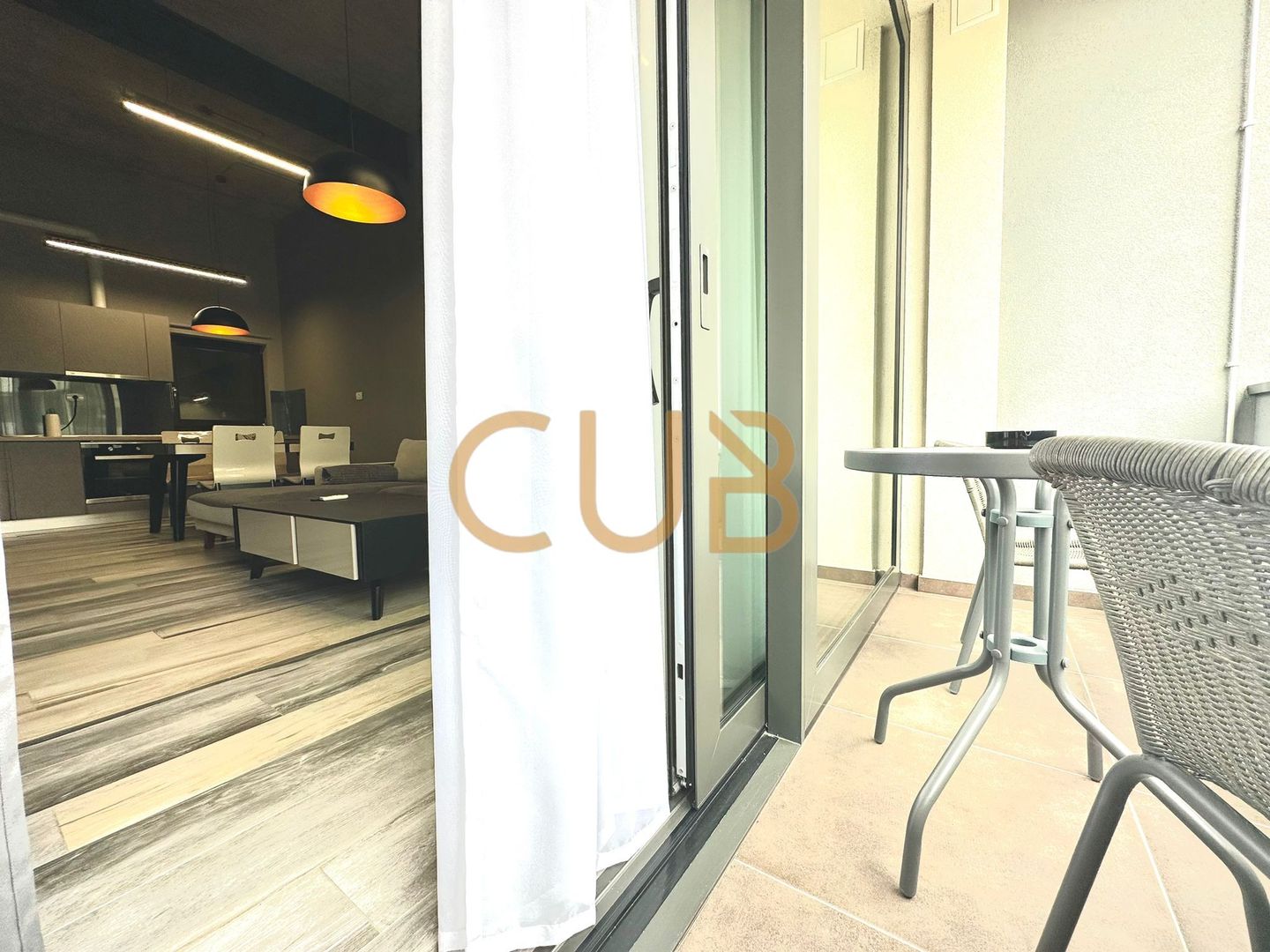 2cam DEOSEBIT | bloc nou,parcare,centrala,AC | Zona CENTRALA/CENTRU - Poză 10