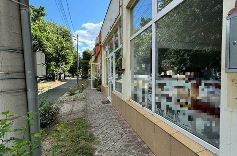Spatiul comercial cu vitrina, vad excelent trafic, Uta Arad - Poză 4