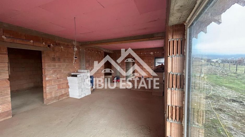 Casa 130 mp, teren 1000 mp, priveliște superbă – Marginimea Sibiului - Poză 4