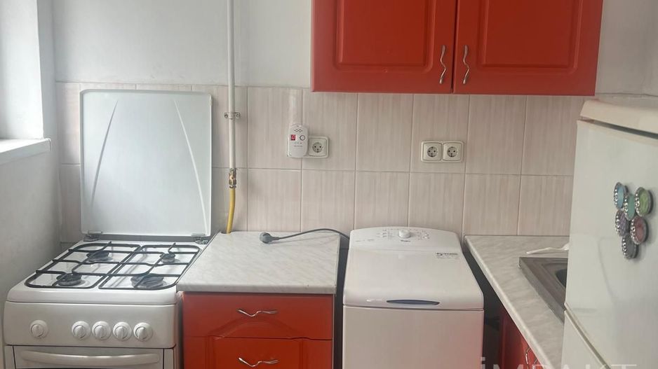De inchiriat - Apartament cu 1 camera în zona Hașdeu! - Poză 2