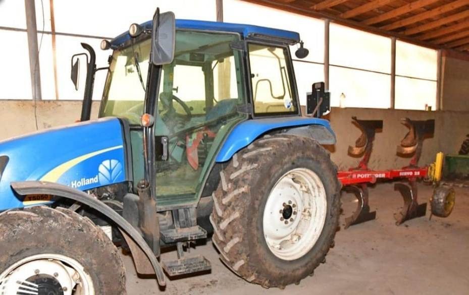 Vanzare ferma agricola Negru Voda - Constanta cu 240 hectare teren si utilaje - Poză 30