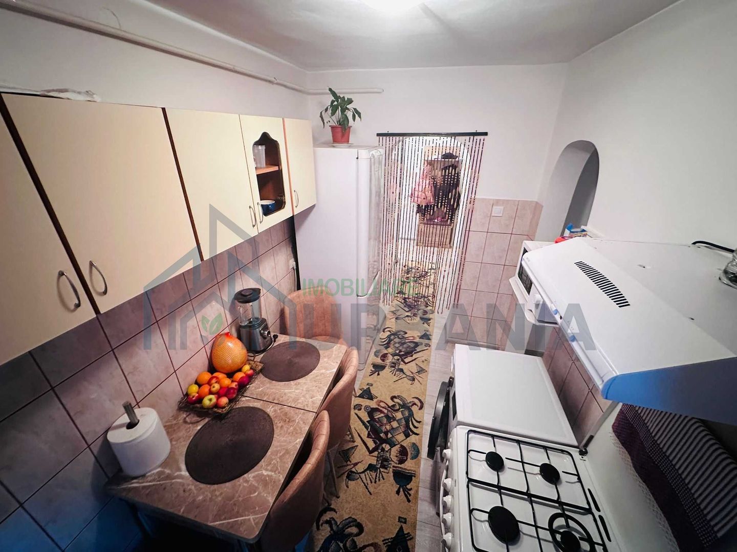 Apartament de vânzare, Hârlău, etaj 1, mobilat - Poză 4