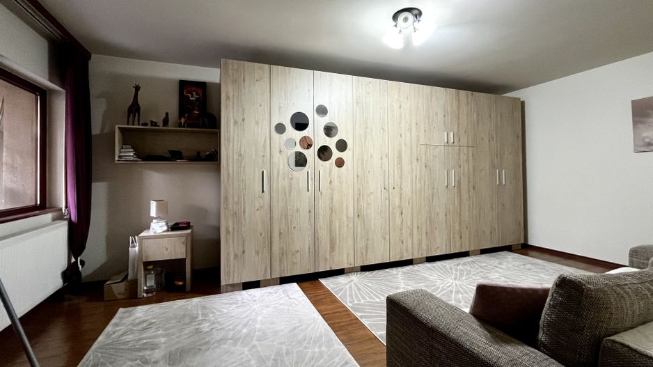 Casa spațioasă și primitoare cu garaj dublu, în Braytim – Soarelui - Poză 26