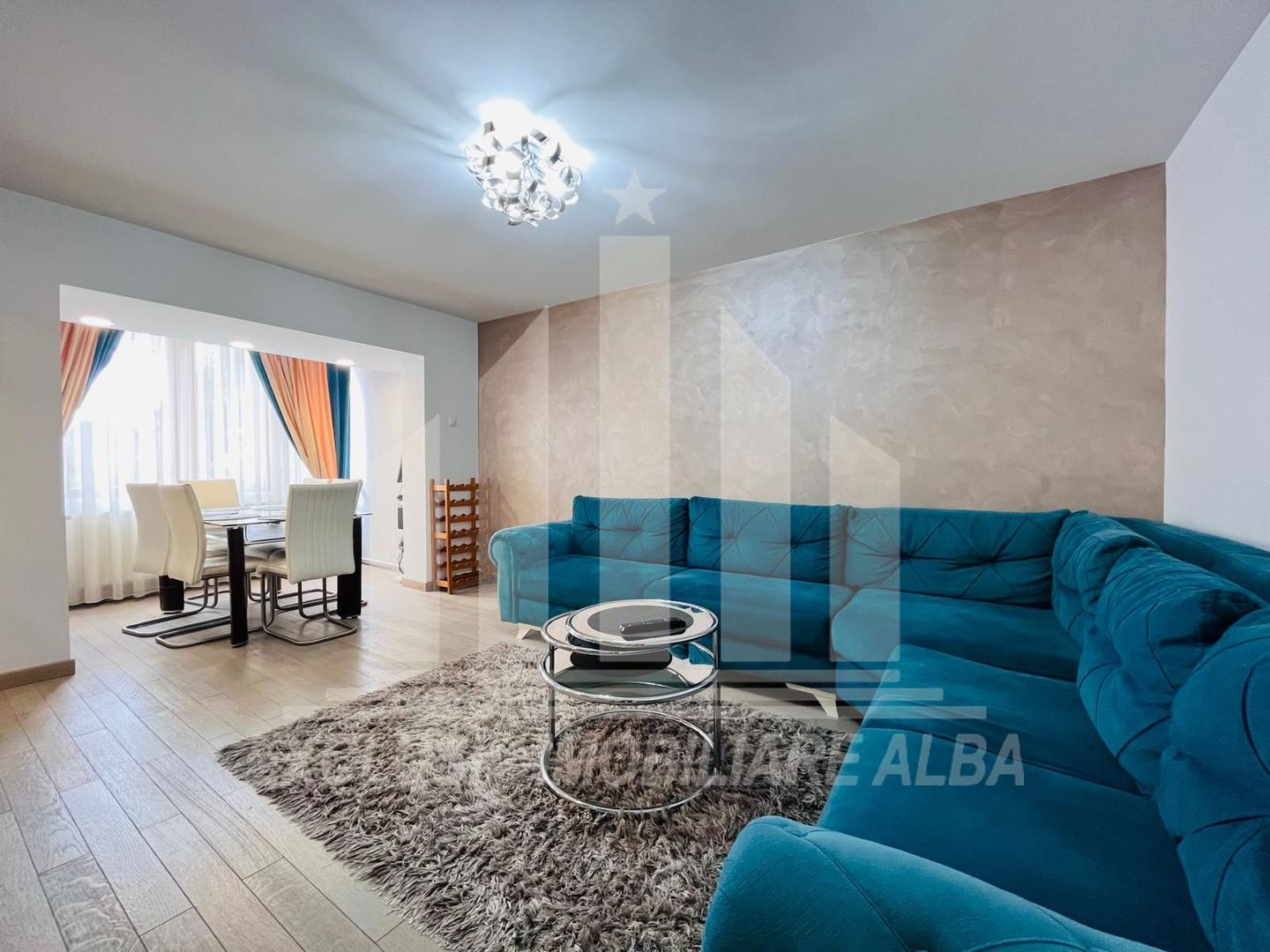 Apartament 4 camere decomandate | 85 mp | 2 bai | Cetate - Poză 1