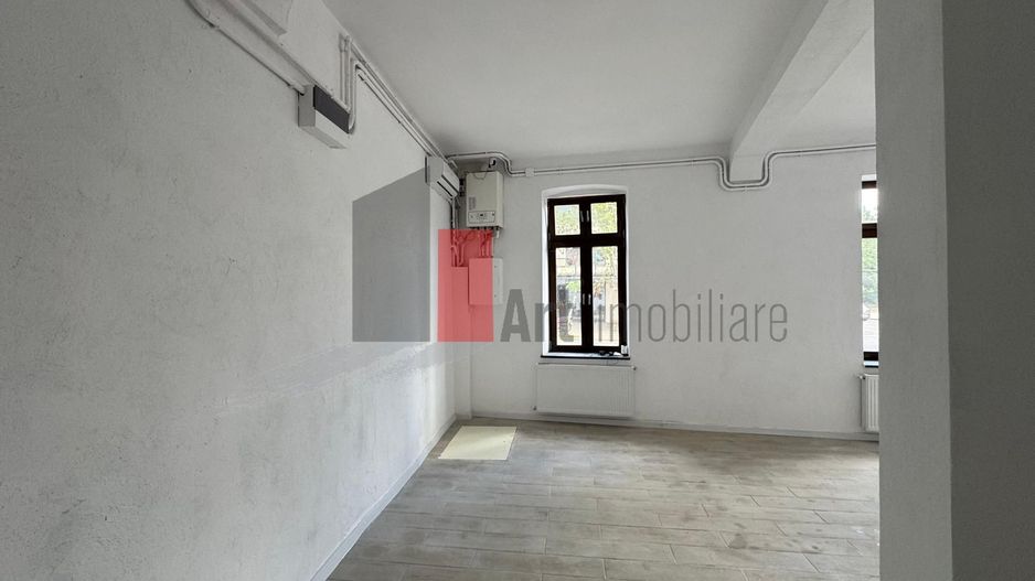 Spatiu de inchiriat in zona Carol (intersectie parc) - Poză 1