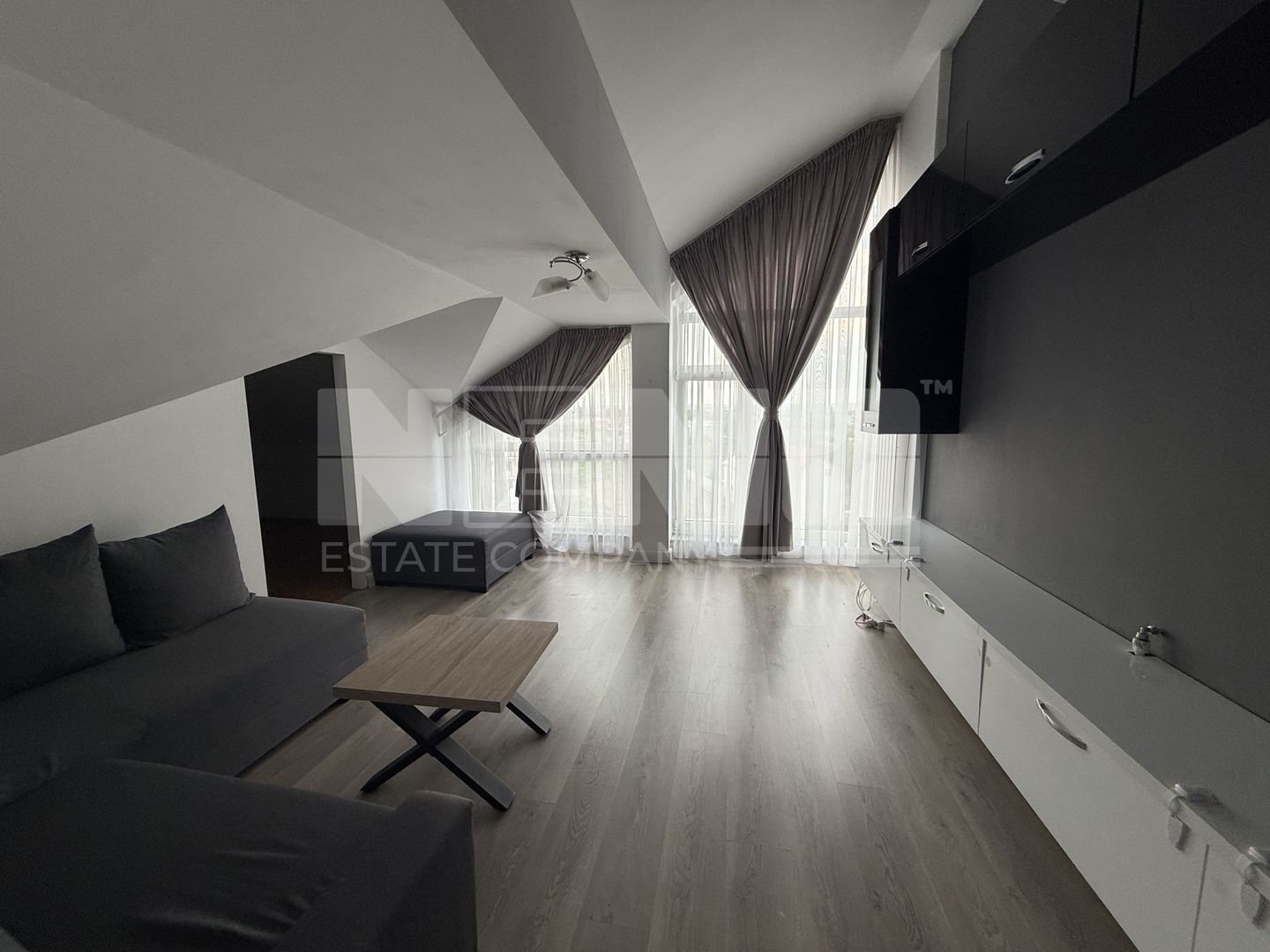 Apartament 3 camere | 80 MP | Curte si parcare | 62.000 EURO - Poză 2