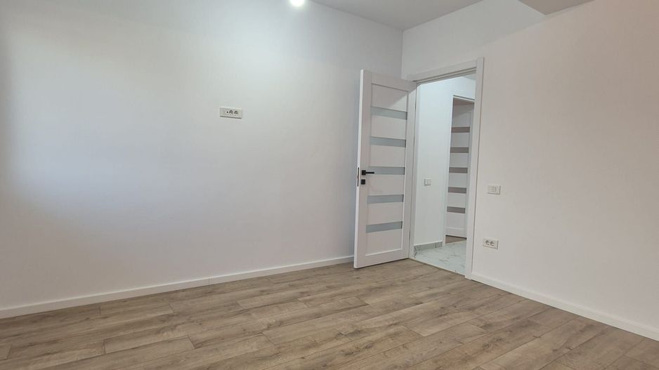 2 camere finisaje premium incalzire in pardoseala - Poză 9