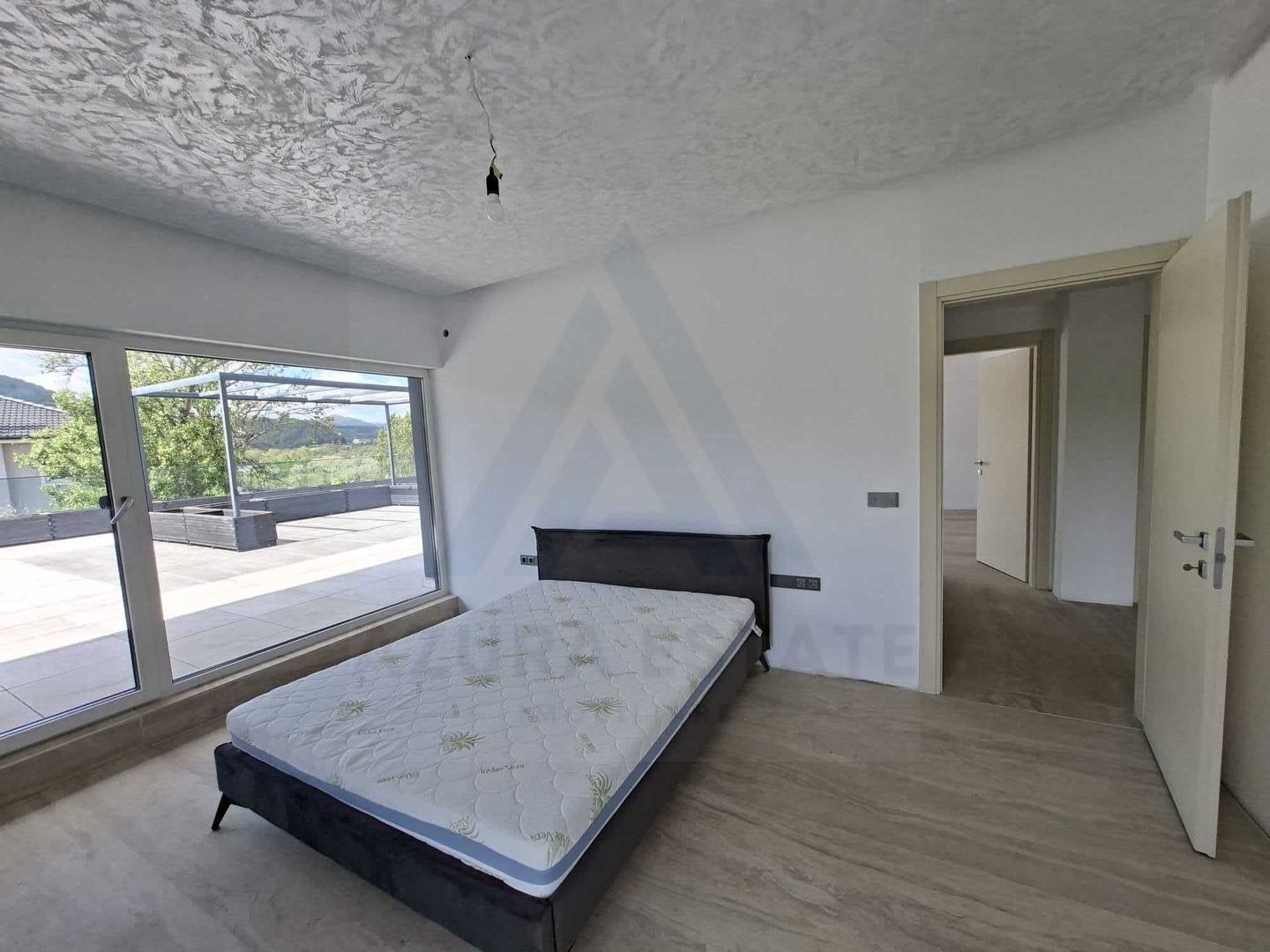 Casă moderna 229 mp utili garaj  piscina terasa balcon Cisnadioara - Poză 15
