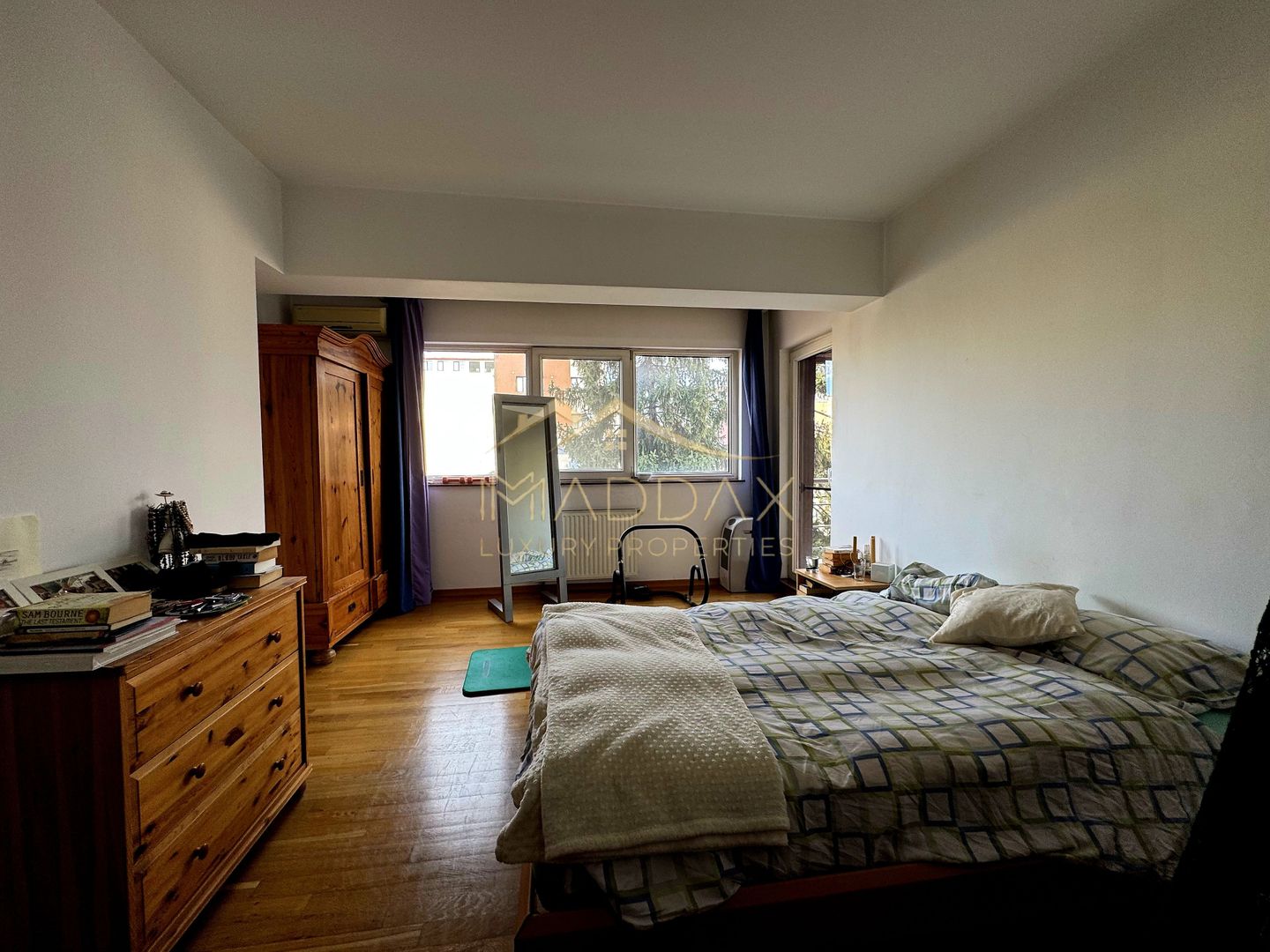 Apartament Elegant de Vânzare – 5 Camere/ 3 Băi, *Arcul de Triumf* - Poză 15