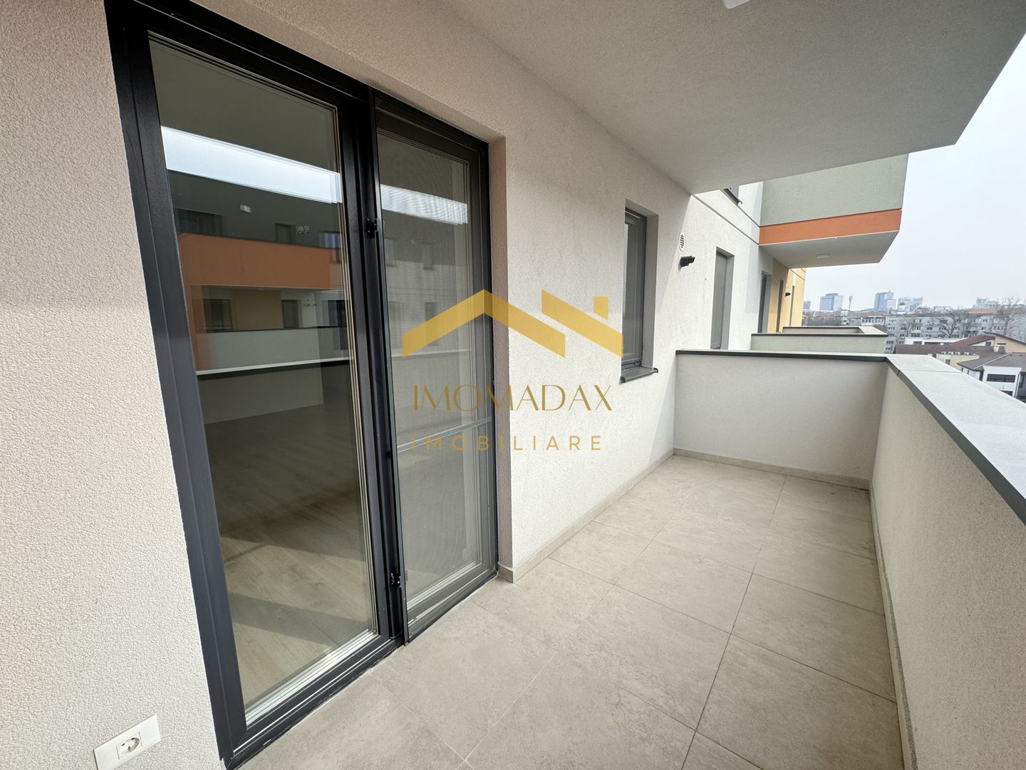 Aradului-3 Camere-Etaj 1 - Poză 13