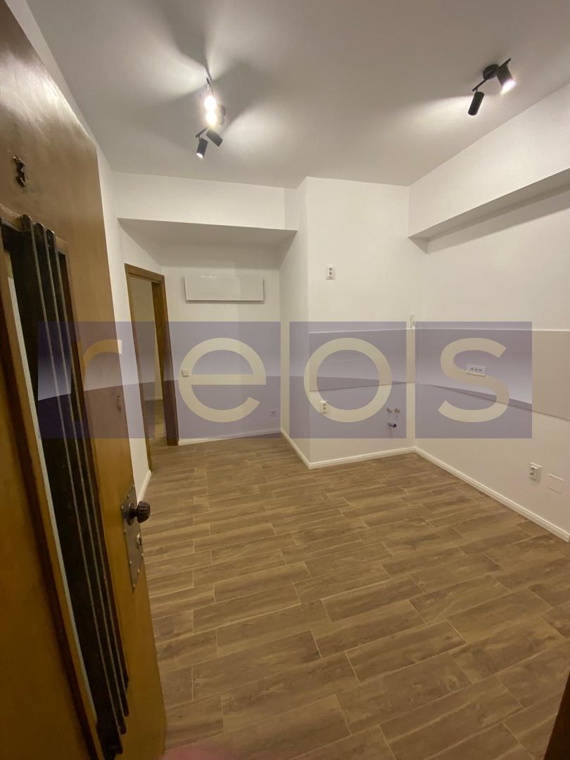 STUDIO  ZONĂ CENTRALĂ + BOXA - Poză 1