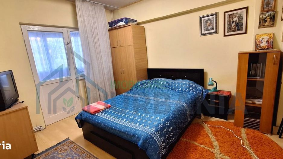 Particular. Apartament decomandat cu 3 camere, zona Galata - Poză 2