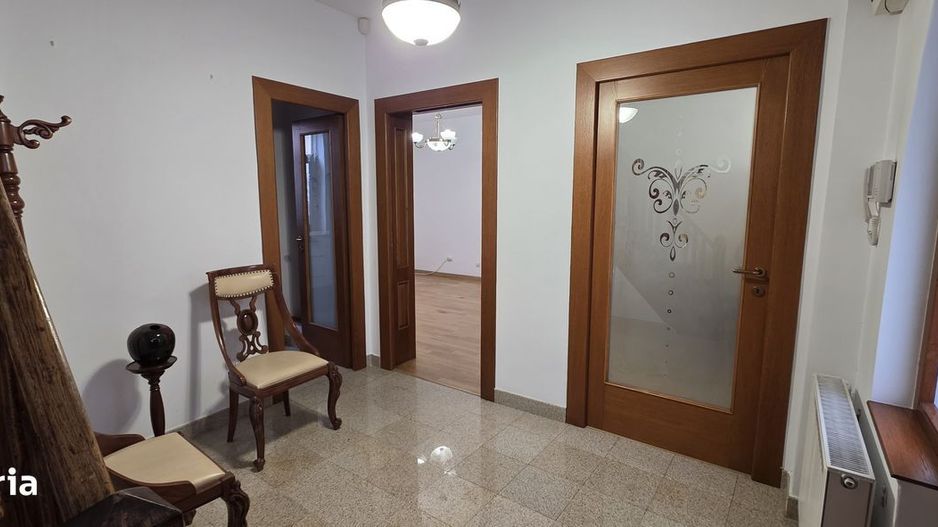 Vila 150mp utili, zona centrala si linistita, ideal birou sau locuinta - Poză 5