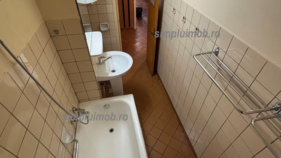 Unirii Decebal 3 camere decomandat 80 mp - Poză 23
