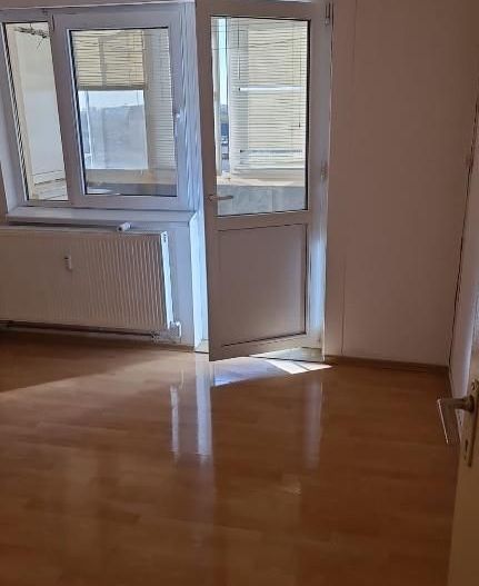 APARTAMENT APROAPE DE METROU | PACII - Poză 1