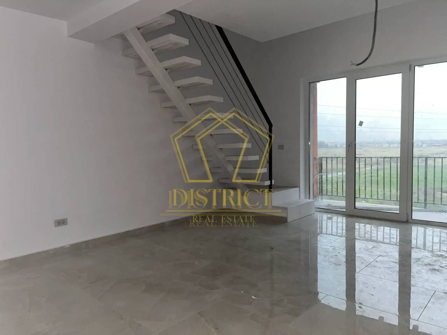 Apartament superb cu trei camere I Giroc - Poză 1