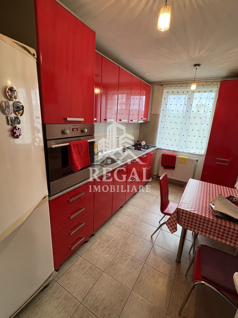 Apartament 3 camere de vânzare – Micro 4 | Decomandat | 57 mp - Poză 1