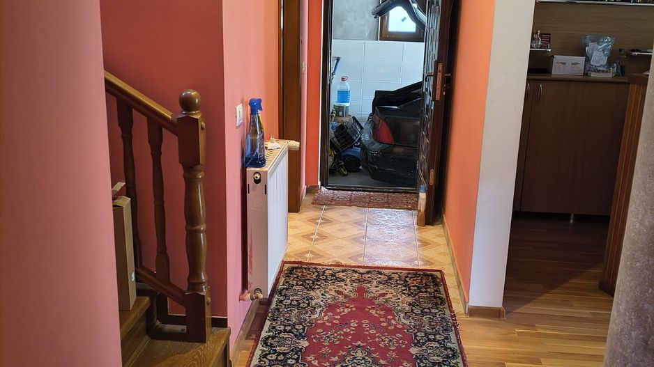 vila ind. 4cam(p+1+pod locuibil)3bai,mob-util/7min metrou DLeonida - Poză 22