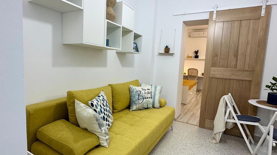 Imobil cu destinatii multiple- 6 apartamente - Poză 26