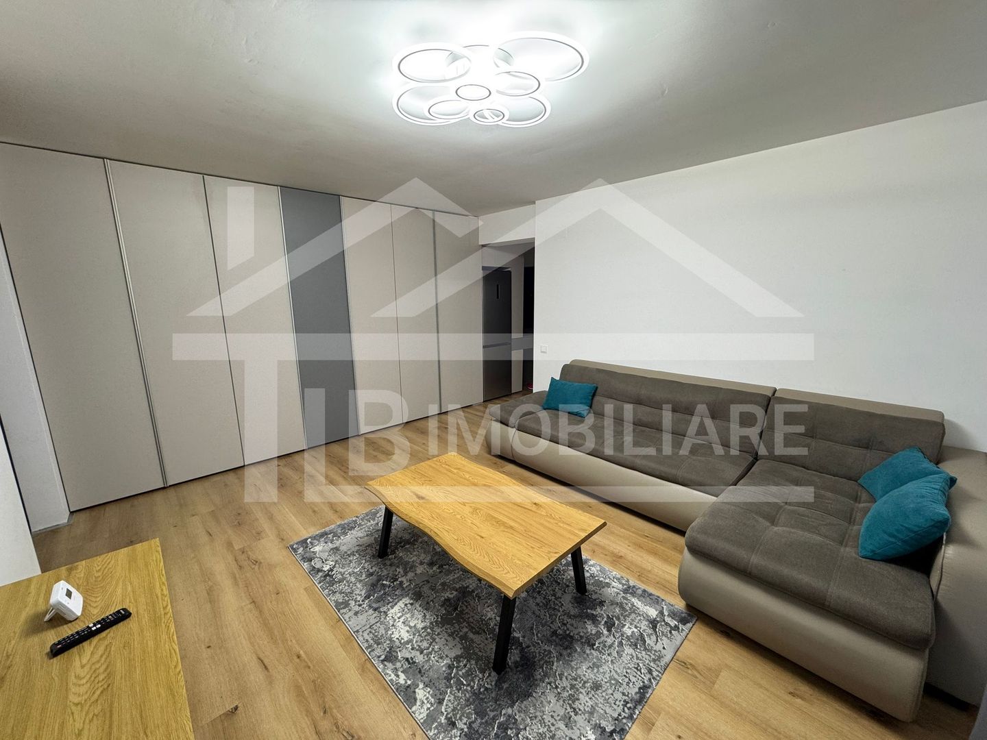 Apartament cu 2 camere, 56 mp, parcare, Zona Ama Residence - Poză 2