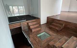 Apartament de vânzare cu 4 camere in zona Ultracentrala - Poză 2